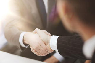 강한 산학연정 협력 네트워크